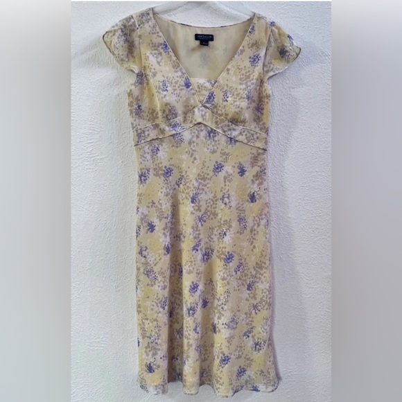 Ann Taylor Midi Dress - Picture 1 of 9